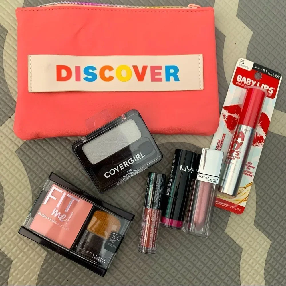 6 Piece Makeup Lot with Makeup Bag! Maybelline, CoverGirl, Nyx,‎ Mellie